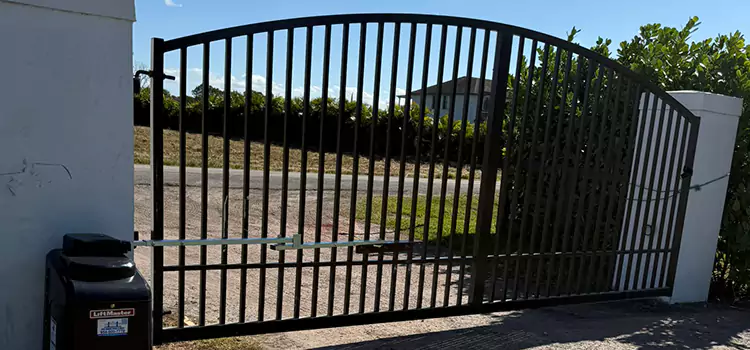 Driveway Fence Repair East Hemet